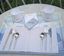 2 Lufthansa Tassen + 2 LH Gläser + 2 x LH Besteck