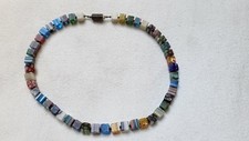 Kette mit bunten quadratischen Perlen / "Millefiori"