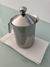 Manueller Milchaufschäumer