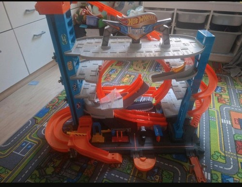 Hot wheels parkgarage city - wheels,