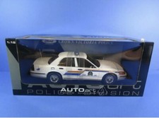 1:18 AUTOART 72706 FORD CROWN