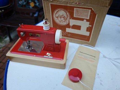 Regina kinder nähmaschine rot - nähmaschine,