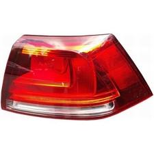 Rechter Außenrückstrahler