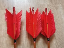 3 rote Flu Flu Holzpfeile