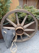 Handarbeit altes Wagenrad Holz