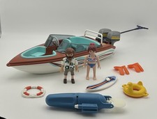 Playmobil 9428 Family Fun Motorboot Jacht mit Unterwassermotor & 2 Spielfiguren