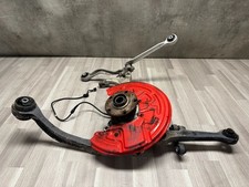 Audi A4 8E B6 1,9 TDI Träger Achsschenkel Radlagergehäuse Vorne Rechts