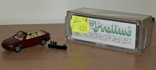 Revell praliné ford - revell, 1:87