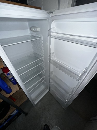Funktionsfähiger kühlschrank - funktionsfähiger,