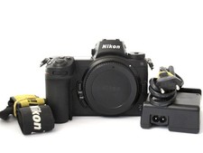 Nikon Z6 spiegellose Systemkamera  Gewährleistung 1 Jahr