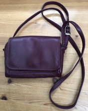 ? Borella Cross Body Bag Tasche Umhängetasche Klein Bordeaux Echtleder ?