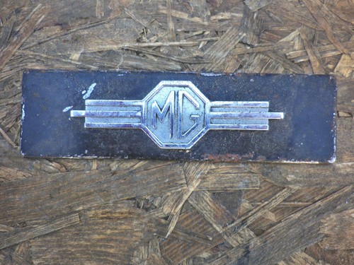 Auto emblem cm automarke - auto-emblem,