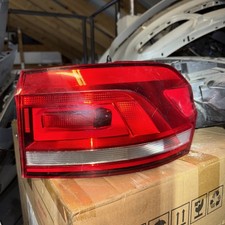 VOLKSWAGEN TOURAN 2020 RECHTE HECKKLAPPE LEUCHTE  5TA945096A