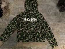 A Bathing Ape (BAPE) Strickjacke – Grün mit Swarovski-Steinen