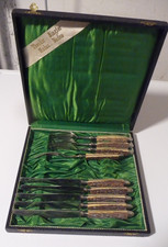 22NV - Besteckkasten - THEODOR BINGLER, MUDAU - Horngriffe - 4 Gabeln - 5 Messer