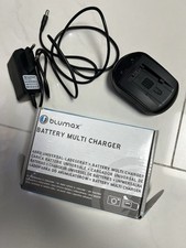 Blumax Battery Multi Charger Akku Universal-Ladegerät Digitalkamera & Camcorder 
