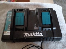 Makita Doppellladegerät DC18RD Ladegerät 