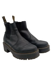 DR. MARTENS