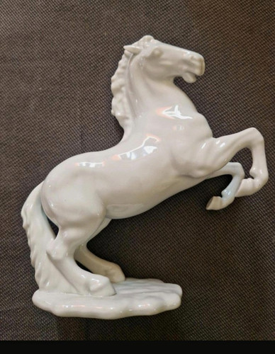 Keramik pferdefigur steigend - pferdefigur,