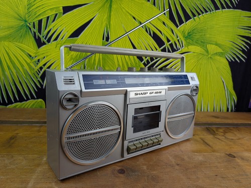 Ghettoblaster sharp 4646 - ghettoblaster, gf