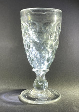 Kelchglas, massives, farbloses Glas, optsch geblasen Linsen, Abriss, Anf. 19.Jh.