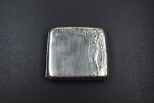 antikes Zigarettenetui versilbert mit Dame unter einem Baum. Jugendstil um 1900