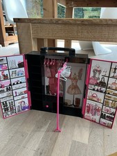 Barbie Kleiderschrank Kleiderkoffer Pink Mattel Koffer Portable Carry Case