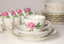 Meissen Mokkatasse im Dekor "pink Rose" mit Brotteller 3 Teile 2.Wahl (1 von 6)