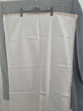 Weiße Leinentischdecke mit