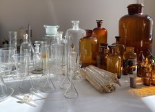 VINTAGE GLÄSER Apotheke - viele