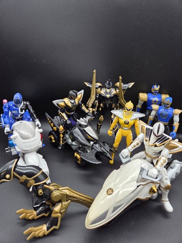 Power rangers dino - rangers, thunder