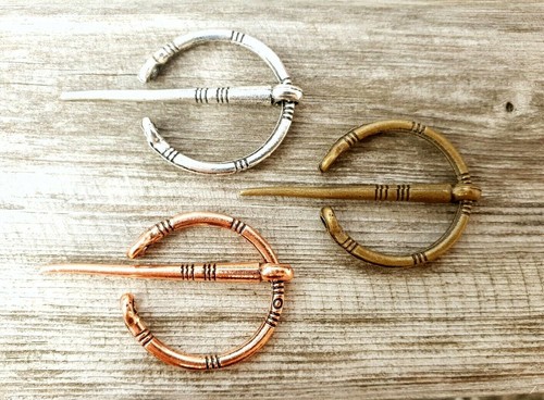 Fibel anstecker gewandspange - fibel,