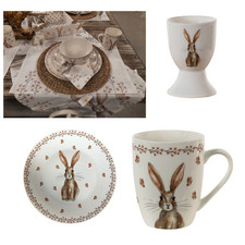 Geschirr aus Porzellan für