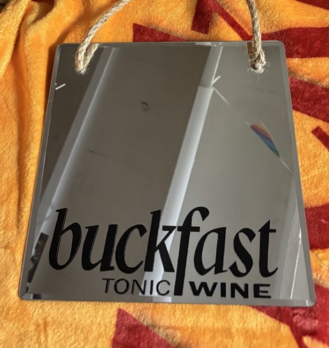 Buckfast tonic weinbar - tonic, spiegel