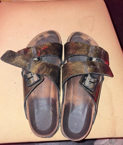 Well worn birkenstock - -,
