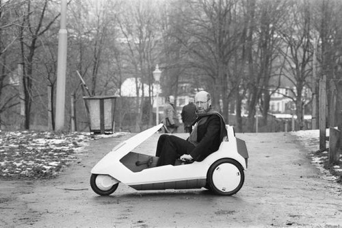 Das neue elektrofahrzeug - das, sir