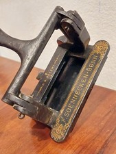 seltener antiker Locher F