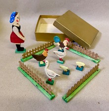 Alt Flachfiguren , Holzfiguren  Bauernhof in original Schachtel / Erzgebirge