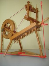 Deko Spinnrad aus Holz Antik