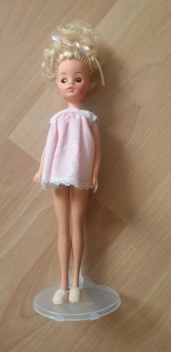 Pedigree sindy puppe modepuppe - pedigree,