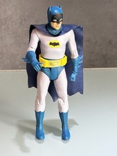 ? Batman Actionfigur 15 cm DC Comics 2022 TMP Intl Retro TV Serie Sammlerfigur