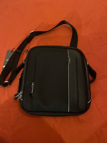 Tumi lyons crossbody neu - crossbody,