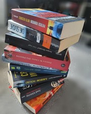 Buchpaket 9 x Romane & Thriller Gebraucht (Frank Schätzing Donna W. Cross Etc)