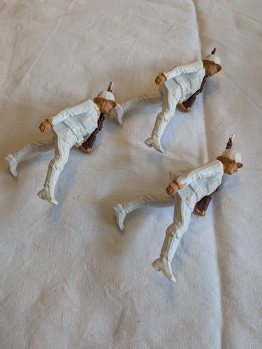 Figuren x kunststoff - figuren,,