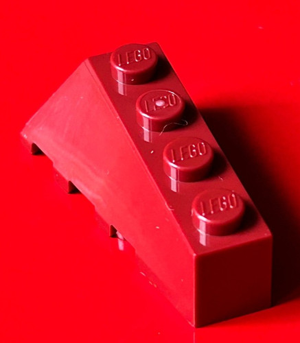 Lego dark red - 4x2, sloped
