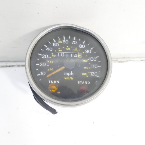 Suzuki 1400 intruder - vs,