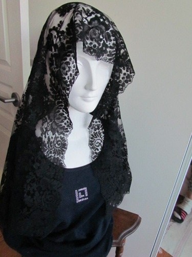 Antique floral lace - ,