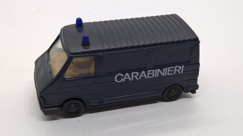 Revell praliné fiat 242 - 1:87,