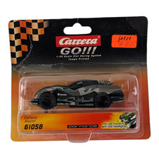 Carrera GO 61058 CarForce "Rayzzor" Camouflage Tarn-Lackierung Licht 1:43 Auto 