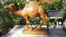 Kamel aus Ahornholz